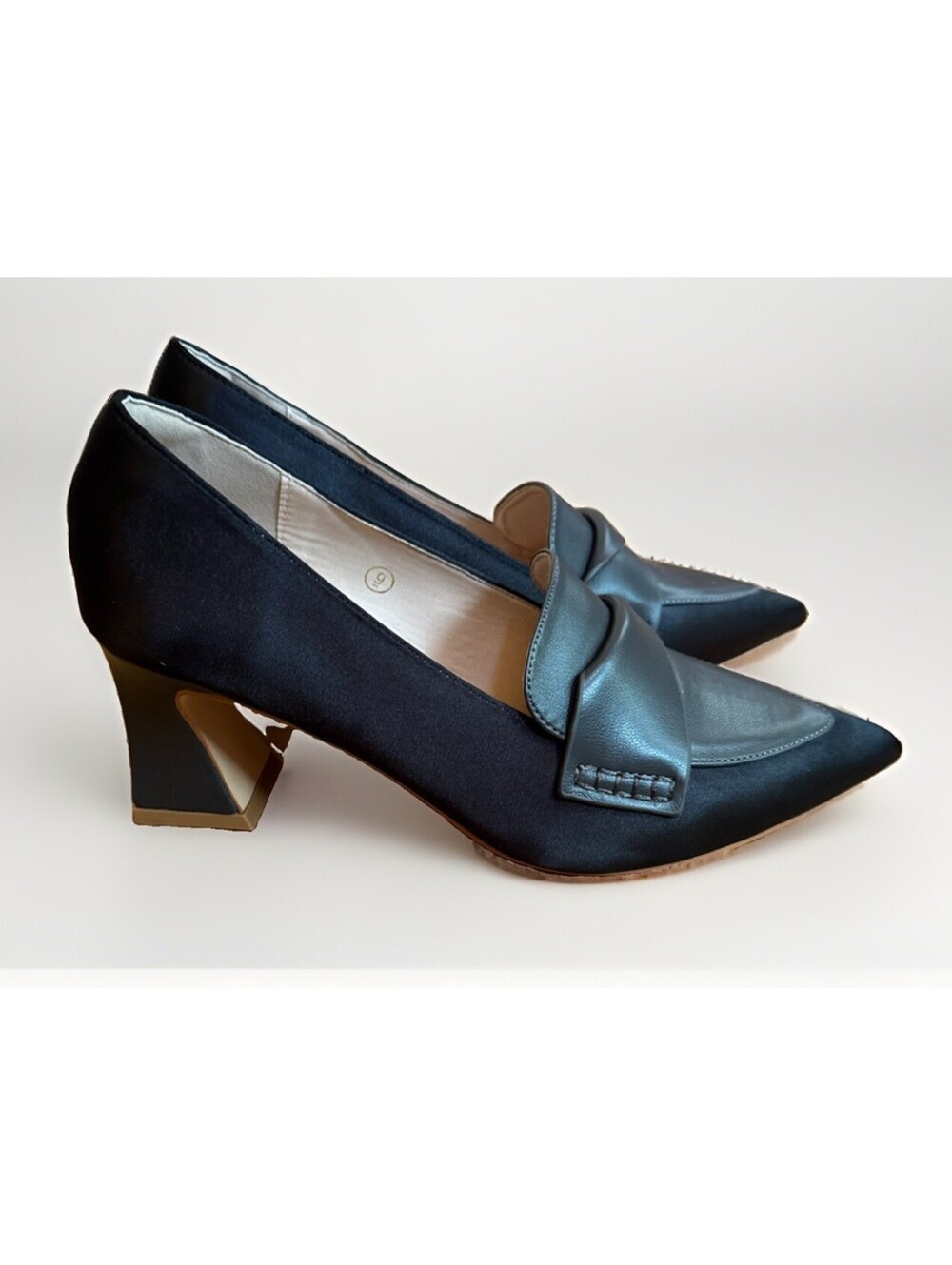New Retro Style Block Heels Pointed Toe Black Gray Classy Work Shoes Size 9